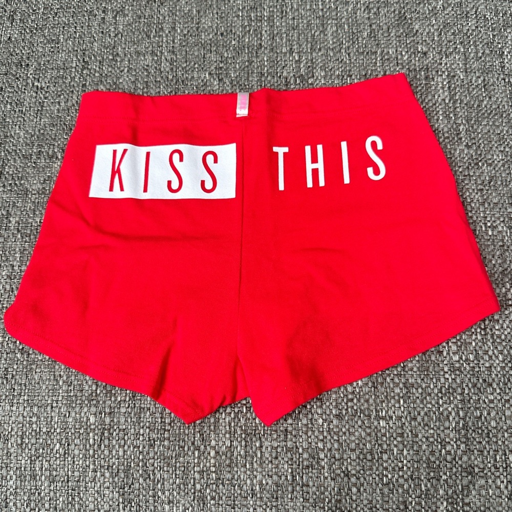 PINK Victoria’s Secret “KISS THIS “ low rise Boyshort